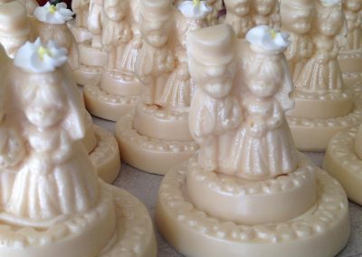 Mini White Chocolate Wedding Cakes